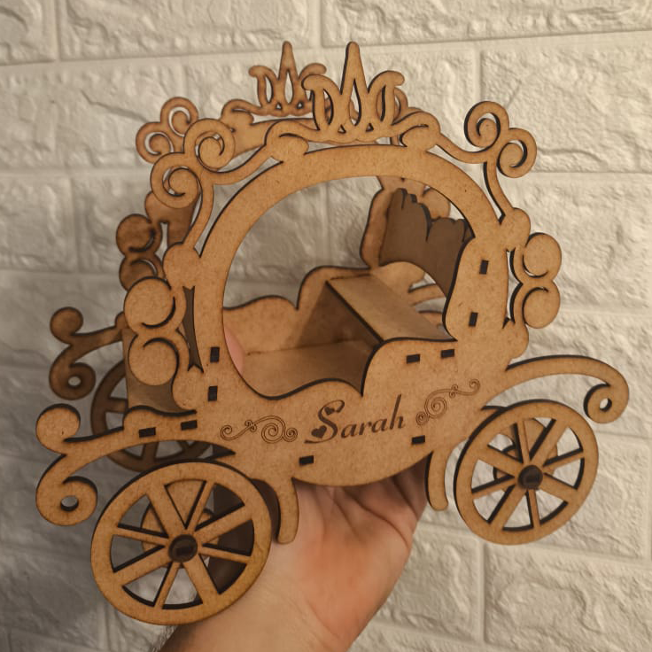 Carruaje de Princesa en MDF para 15 Años - Vista principal